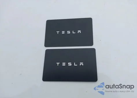 2022 Tesla Model X Plaid Tri Motor All-Wheel Drive z USA, uszkodzony, nr VIN 7SAXCBE62NF336596